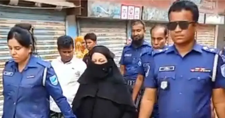 পুলিশি হেফাজতে আটক স্ত্রী